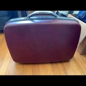Vintage Samsonite suitcase